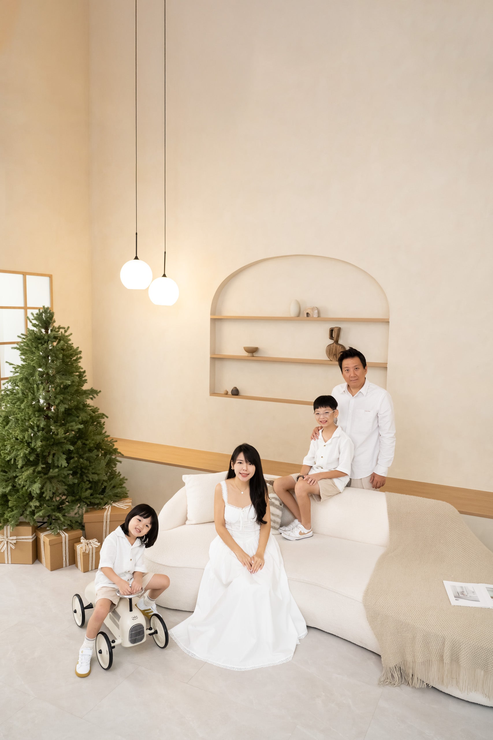 Lumière Stairway Mini Family Package (20mins)