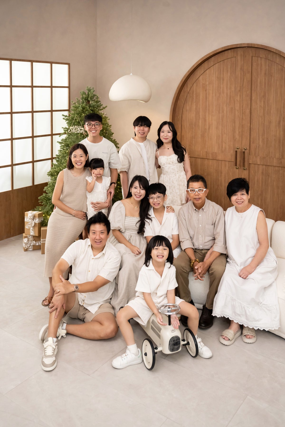 CAROUSEL PARLOUR Premier Family Package (90mins)