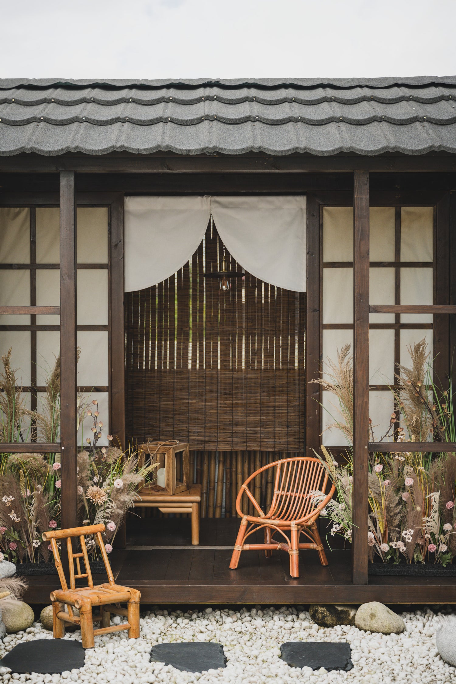 (Fieldnotes Double Mini) Outdoor Pavilion + Main Scene(45mins)