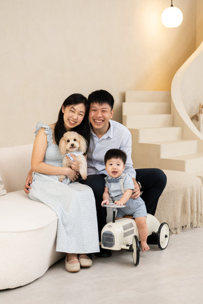 Lumière Stairway Baby Cake Smash + Family Package (45mins)