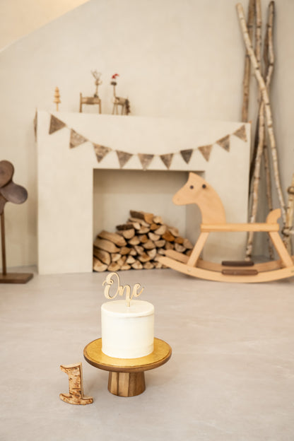 Lumière Stairway Baby Cake Smash + Family Package (45mins)