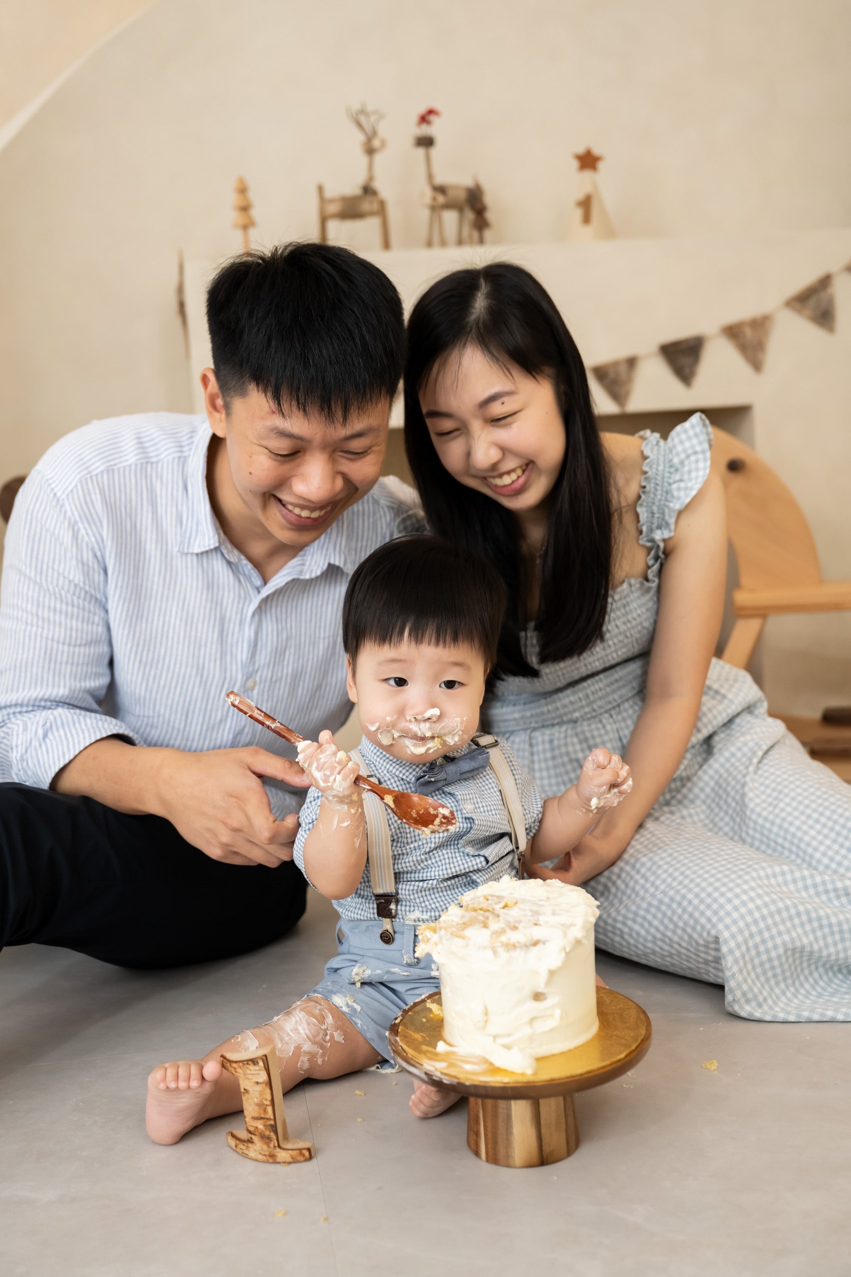 Lumière Stairway Baby Cake Smash + Family Package (45mins)